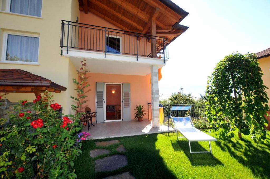 Agritur Le Pergolette Villa Tassullo Rum bild